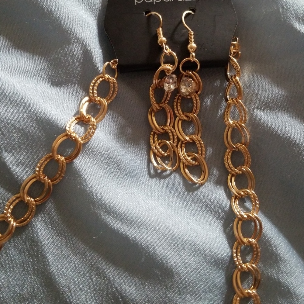 ANY 2 FASHION NECKLACE SETS FOR 15 - Picture 3 of 3